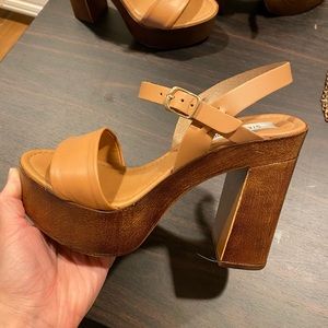 Steve Madden tan wood block heels. Worn once!!